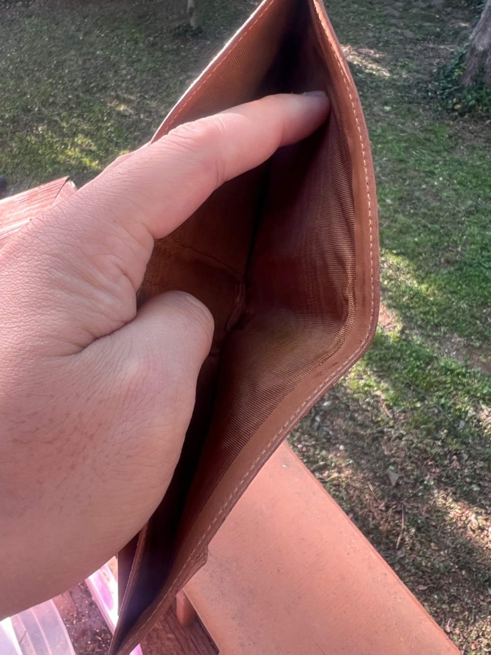Celine Brown Money Clip Luxurious Leather Accessory - Picture 5 of 5